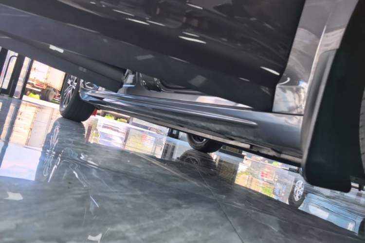 Used Geely Auto Preface 2026 Model Oriental Yao 1.5TD Fuyao Edition Right Side Sill