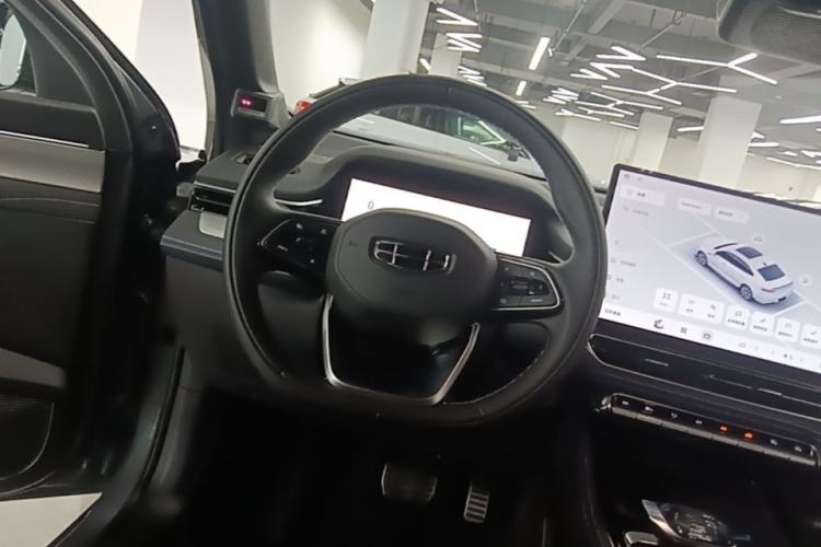 Used Geely Auto Preface 2026 Model Oriental Yao 2.0TD Wangyue Edition Steering Wheel
