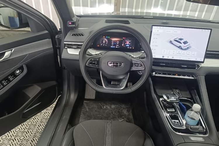 Used Geely Auto Preface 2026 Model Oriental Yao 2.0TD Wangyue Edition Steering Wheel