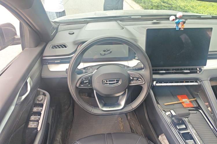 Used Geely Auto Preface 2026 Model Oriental Yao 1.5TD Kunlun Edition Steering Wheel