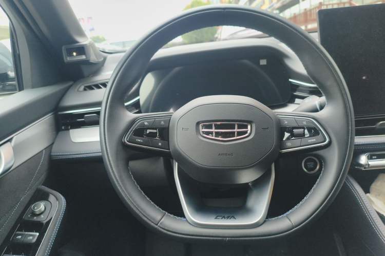 Used Geely Auto Preface 2026 Model Oriental Yao 2.0TD Wangyue Edition Steering Wheel