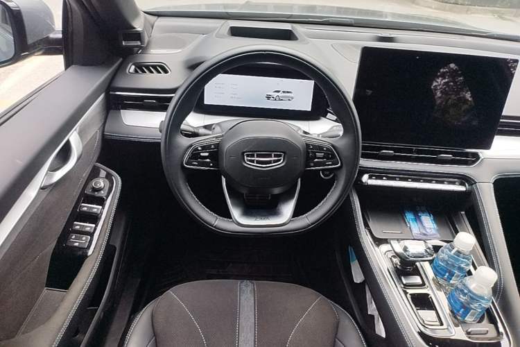 Used Geely Auto Preface 2026 Model Oriental Yao 2.0TD Wangyue Edition Steering Wheel