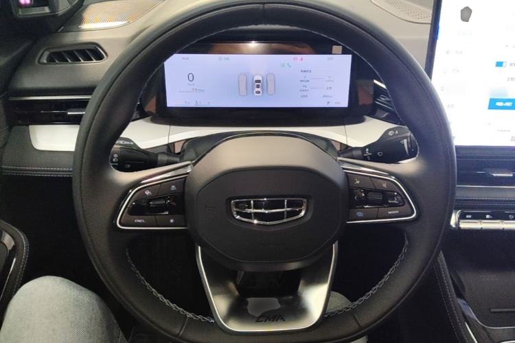Used Geely Auto Preface 2026 Model Oriental Yao 2.0TD Wangyue Edition Steering Wheel