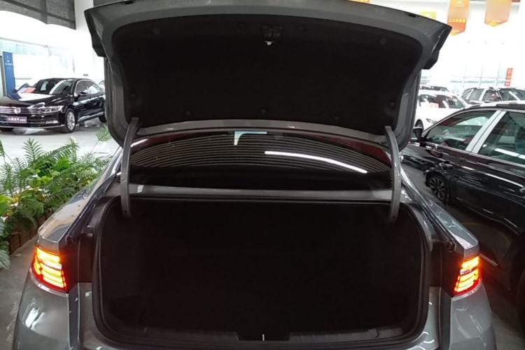 Used Geely Auto Preface 2026 Model Oriental Yao 2.0TD Wangyue Edition Trunk