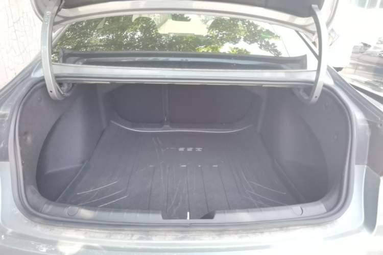 Used Geely Auto Preface 2026 Model Oriental Yao 2.0TD Wangyue Edition Trunk