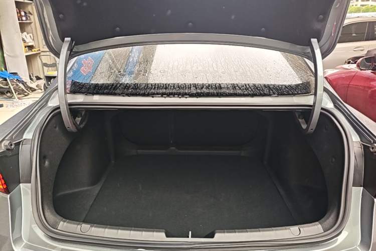 Used Geely Auto Preface 2026 Model Oriental Yao 2.0TD Wangyue Edition Trunk