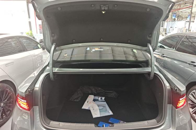 Used Geely Auto Preface 2026 Model Oriental Yao 2.0TD Wangyue Edition Trunk