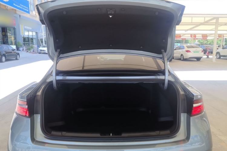 Used Geely Auto Preface 2026 Model Oriental Yao 2.0TD Wangyue Edition Trunk