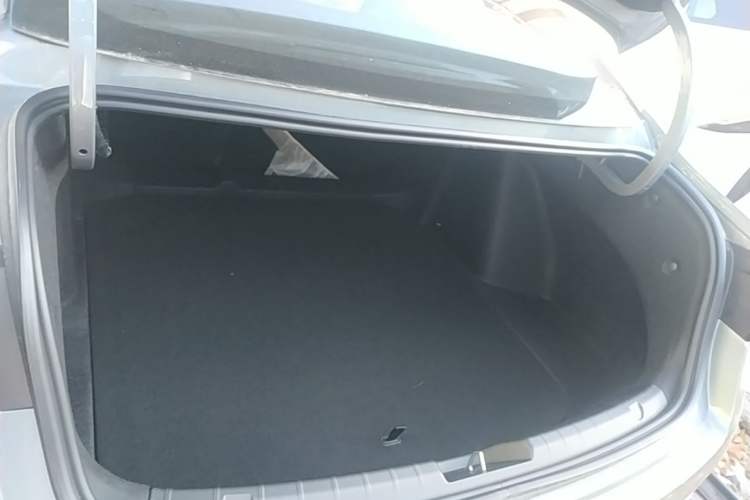 Used Geely Auto Preface 2026 Model Oriental Yao 1.5TD Fuyao Edition Trunk