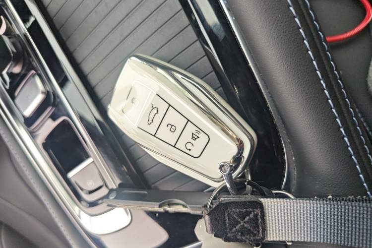 Used Geely Auto Preface 2026 Model Oriental Yao 1.5TD Kunlun Edition Vehicle Key