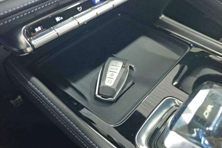 Used Geely Auto Preface 2026 Model Oriental Yao 2.0TD Wangyue Edition Vehicle Key
