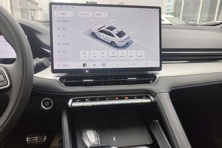 Used Geely Auto Preface 2026 Model Oriental Yao 2.0TD Wangyue Edition Audio And AC Panel