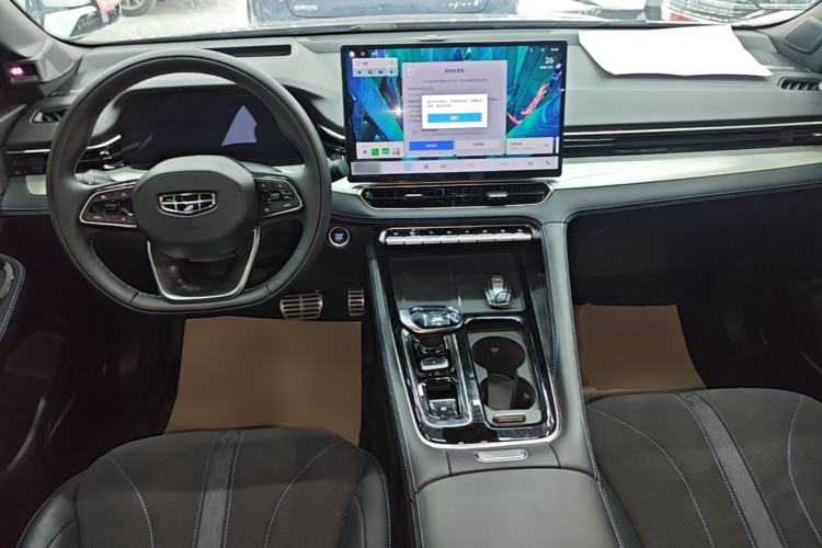 Used Geely Auto Preface 2026 Model Oriental Yao 2.0TD Wangyue Edition Center Console