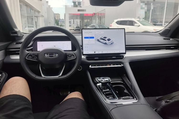 Used Geely Auto Preface 2026 Model Oriental Yao 2.0TD Wangyue Edition Center Console