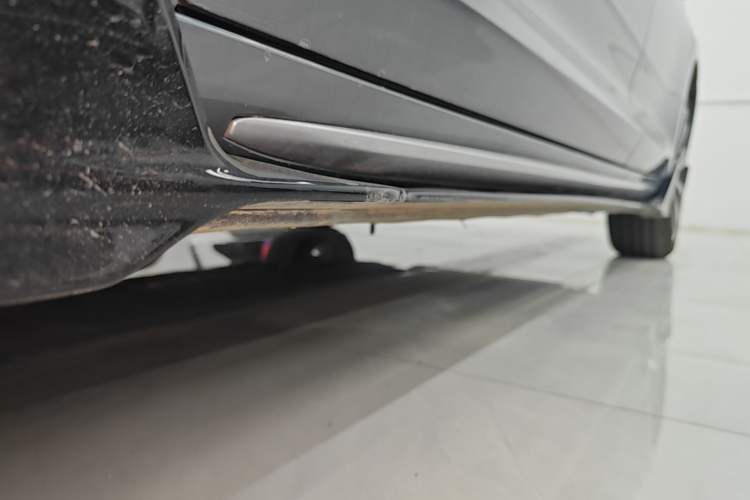 Used Geely Auto Preface 2026 Model Oriental Yao 2.0TD Wangyue Edition Left Side Sill