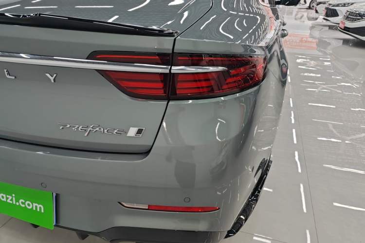 Used Geely Auto Preface 2026 Model Oriental Yao 2.0TD Wangyue Edition Right Rear Taillight