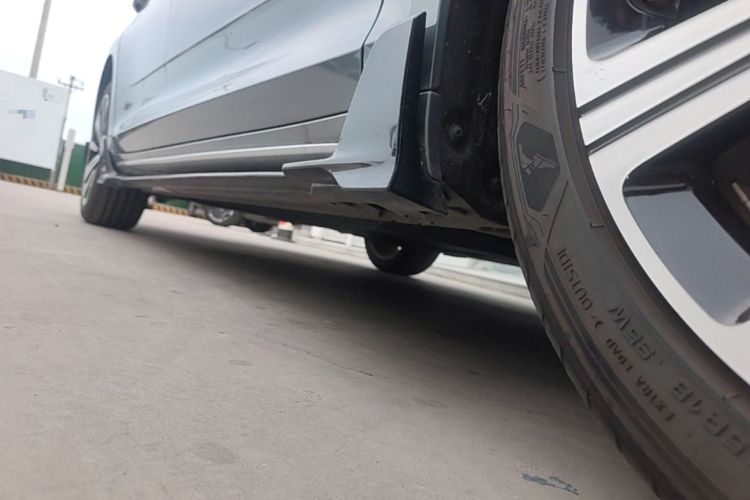 Used Geely Auto Preface 2026 Model Oriental Yao 2.0TD Wangyue Edition Right Side Sill