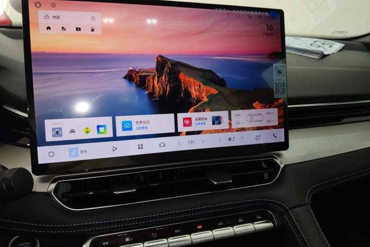 Used Geely Auto Preface 2026 Model Oriental Yao 1.5TD Fuyao Edition Audio And AC Panel