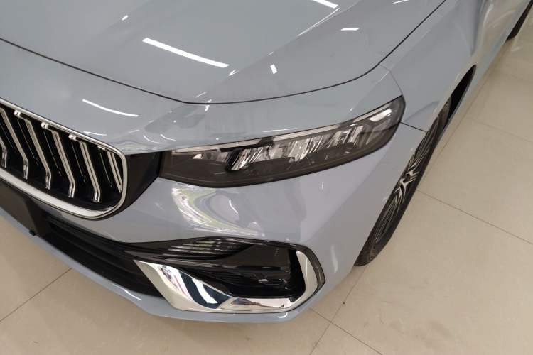 Used Geely Auto Preface 2026 Model Oriental Yao 1.5TD Fuyao Edition Left Front Headlight