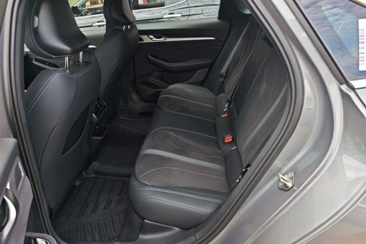 Used Geely Auto Preface 2026 Model Oriental Yao 2.0TD Wangyue Edition Left Rear Seat