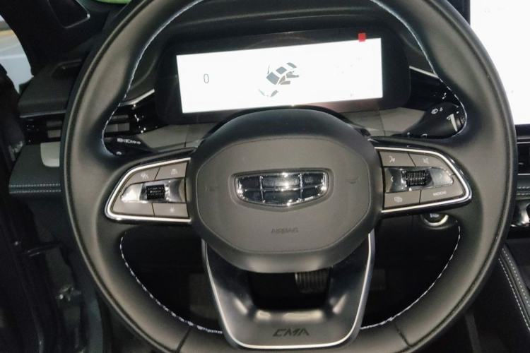 Used Geely Auto Preface 2026 Model Oriental Yao 1.5TD Kunlun Edition Steering Wheel