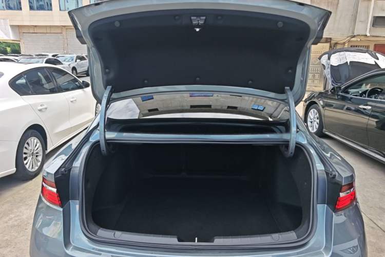 Used Geely Auto Preface 2026 Model Oriental Yao 2.0TD Wangyue Edition Trunk