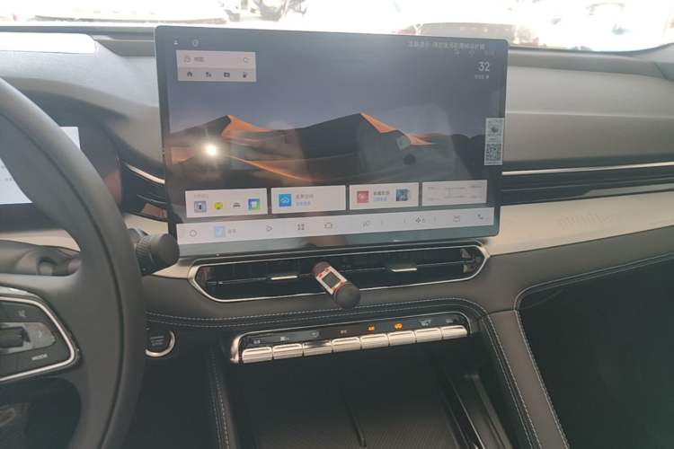 Used Geely Auto Preface 2026 Model Oriental Yao 1.5TD Fuyao Edition Audio And AC Panel