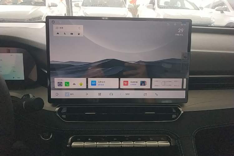 Used Geely Auto Preface 2026 Model Oriental Yao 1.5TD Kunlun Edition Audio And AC Panel