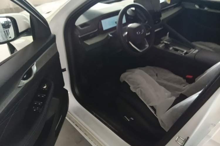 Used Geely Auto Preface 2026 Model Oriental Yao 1.5TD Fuyao Edition Driver Seat