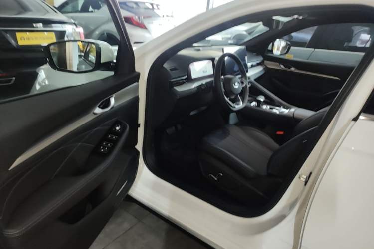 Used Geely Auto Preface 2026 Model Oriental Yao 1.5TD Kunlun Edition Driver Seat