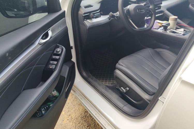 Used Geely Auto Preface 2026 Model Oriental Yao 1.5TD Fuyao Edition Driver Seat