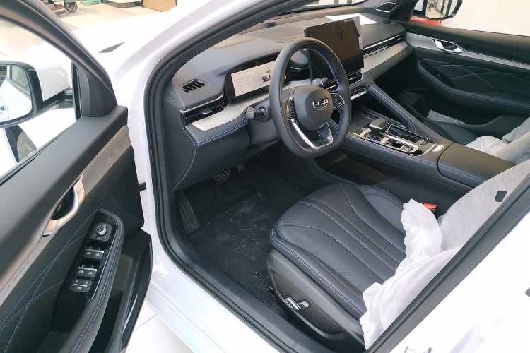 Used Geely Auto Preface 2026 Model Oriental Yao 1.5TD Fuyao Edition Driver Seat