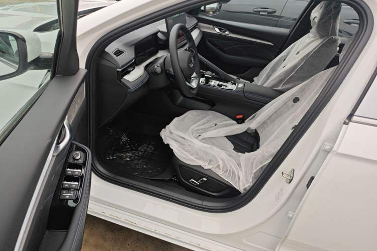 Used Geely Auto Preface 2026 Model Oriental Yao 1.5TD Fuyao Edition Driver Seat