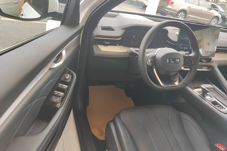 Used Geely Auto Preface 2026 Model Oriental Yao 1.5TD Kunlun Edition Driver Seat