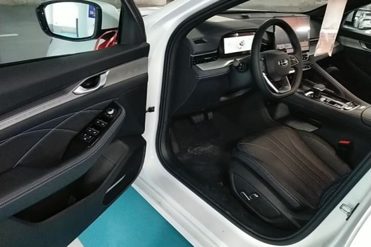 Used Geely Auto Preface 2026 Model Oriental Yao 1.5TD Fuyao Edition Driver Seat