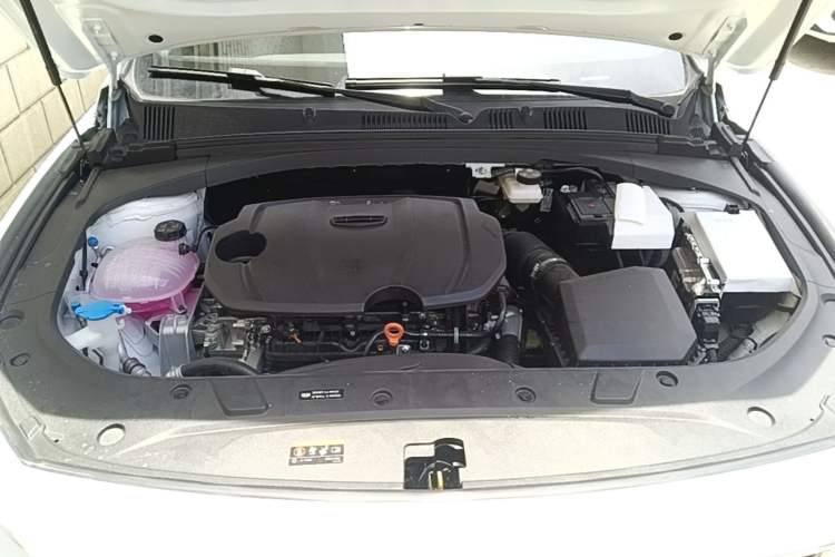 Used Geely Auto Preface 2026 Model Oriental Yao 1.5TD Fuyao Edition Engine Bay