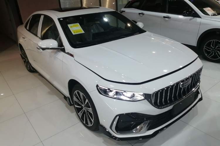 Used Geely Auto Preface 2026 Model Oriental Yao 1.5TD Kunlun Edition Exterior 1