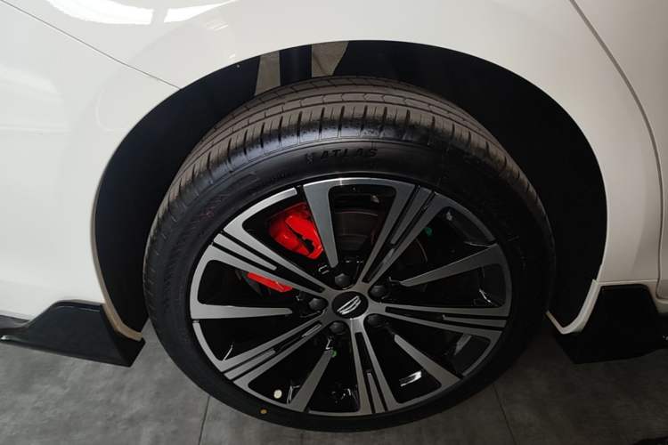 Used Geely Auto Preface 2026 Model Oriental Yao 1.5TD Kunlun Edition Exterior 2