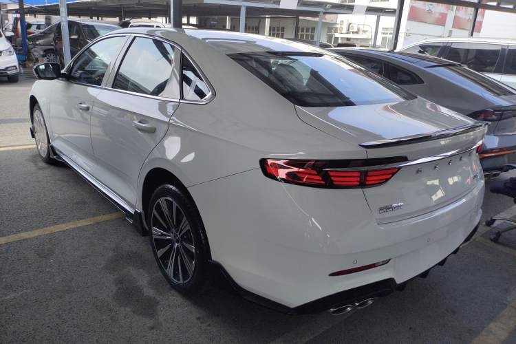 Used Geely Auto Preface 2026 Model Oriental Yao 1.5TD Kunlun Edition Exterior 3