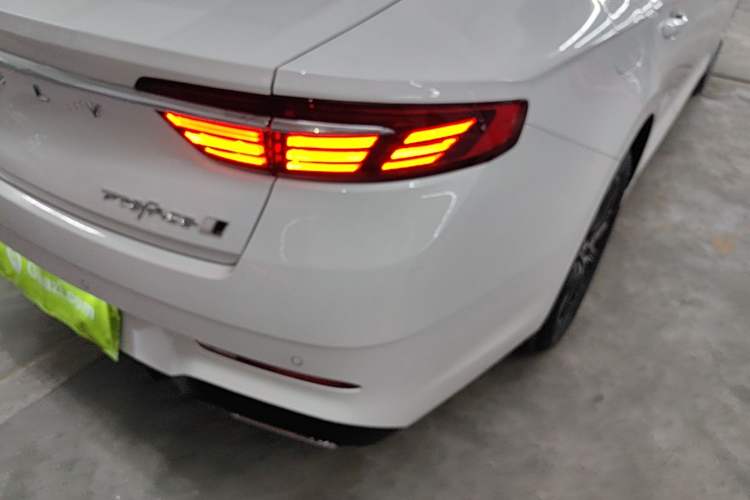 Used Geely Auto Preface 2026 Model Oriental Yao 1.5TD Fuyao Edition Exterior 3