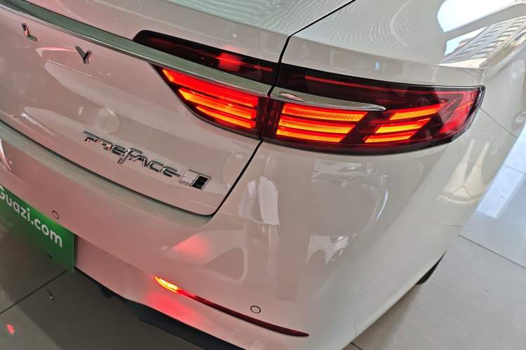 Used Geely Auto Preface 2026 Model Oriental Yao 1.5TD Fuyao Edition Exterior 3
