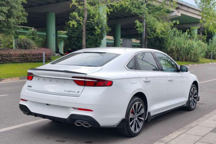 Used Geely Auto Preface 2026 Model Oriental Yao 2.0TD Xiaohan Edition Exterior 4