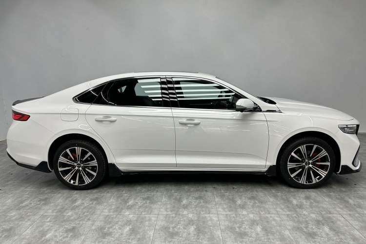 Used Geely Auto Preface 2026 Model Oriental Yao 1.5TD Kunlun Edition Exterior 4