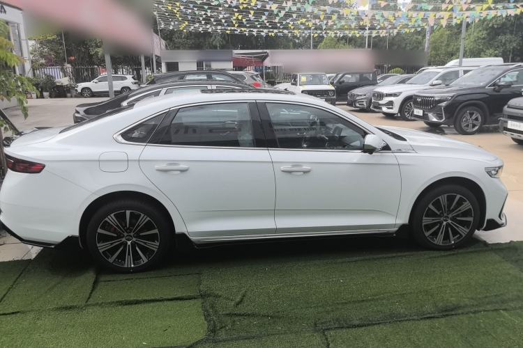 Used Geely Auto Preface 2026 Model Oriental Yao 1.5TD Kunlun Edition Exterior 4