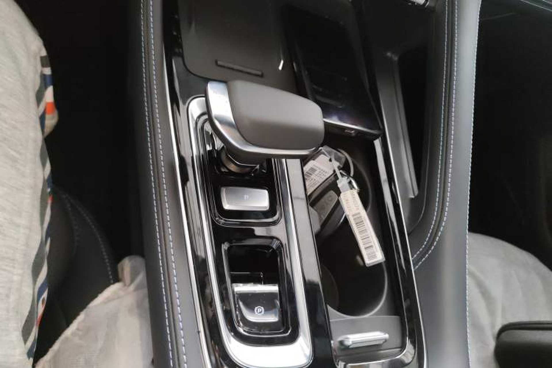 Used Geely Auto Preface 2026 Model Oriental Yao 1.5TD Kunlun Edition Gear Lever