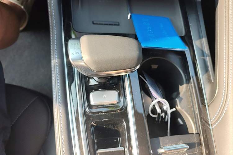 Used Geely Auto Preface 2026 Model Oriental Yao 1.5TD Kunlun Edition Gear Lever