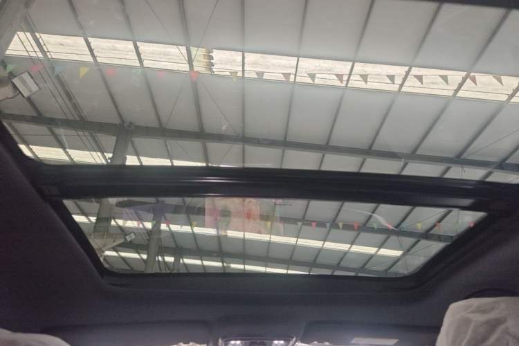Used Geely Auto Preface 2026 Model Oriental Yao 1.5TD Fuyao Edition Headliner