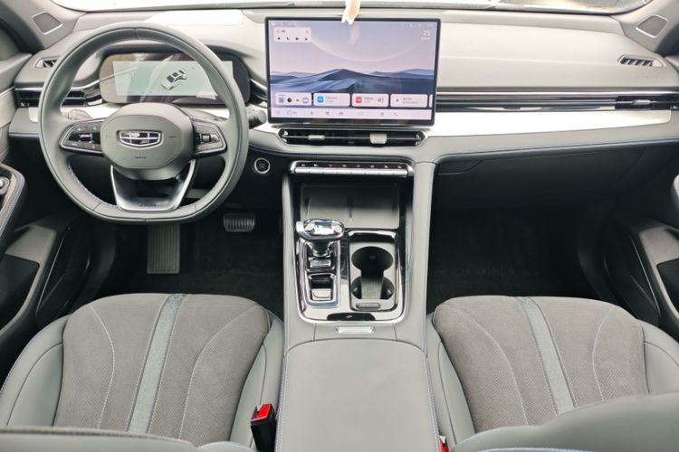 Used Geely Auto Preface 2026 Model Oriental Yao 2.0TD Xiaohan Edition Interior 1