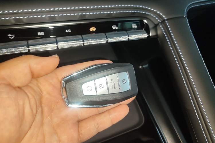 Used Geely Auto Preface 2026 Model Oriental Yao 1.5TD Kunlun Edition Interior 1