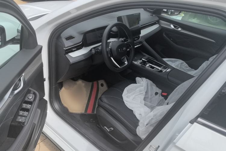 Used Geely Auto Preface 2026 Model Oriental Yao 1.5TD Kunlun Edition Interior 1
